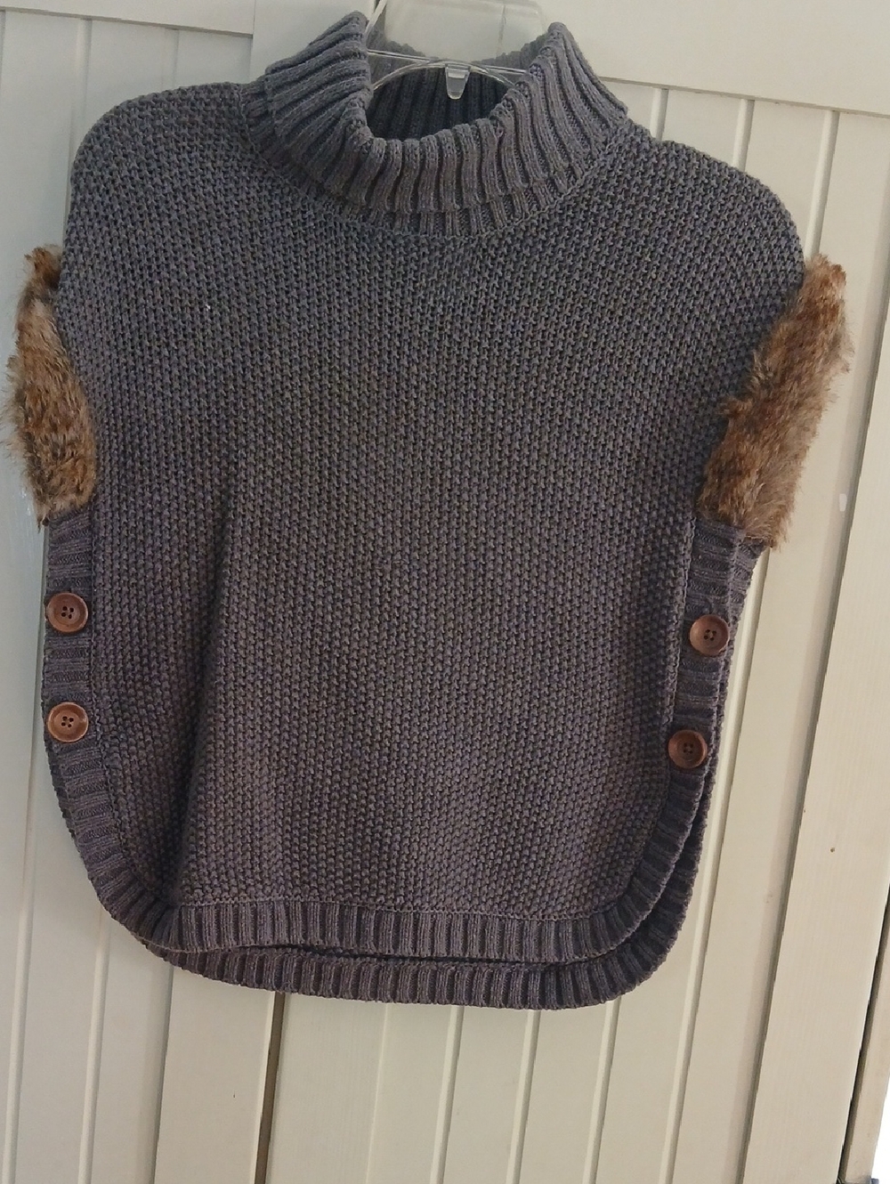 Girls' Grey Knit Turtleneck Sleeveless Poncho with Faux Fur Trim